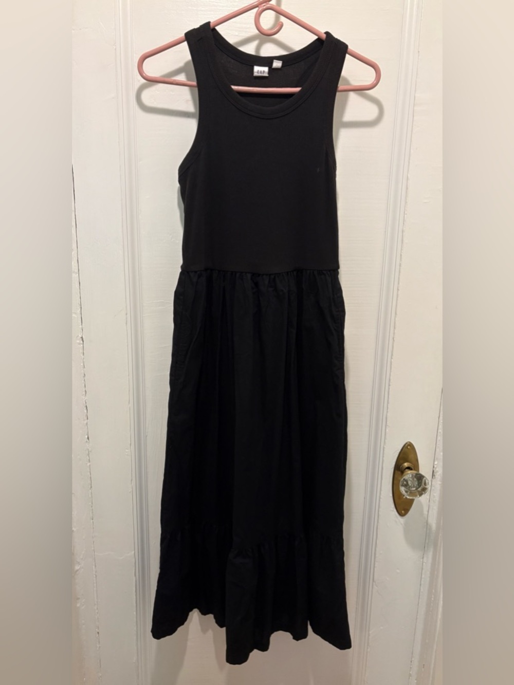 GAP Black Sleeveless Maxi Dress with pockets
